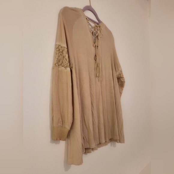 POL Tan Oversized Long Sleeve Blouse With Lace Detail On Sleeves & Lace-Up Back - Picture 3 of 7